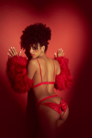 Ensemble HoT 2 Pièces Bonnets Ouverts Seins Nus et Nœuds